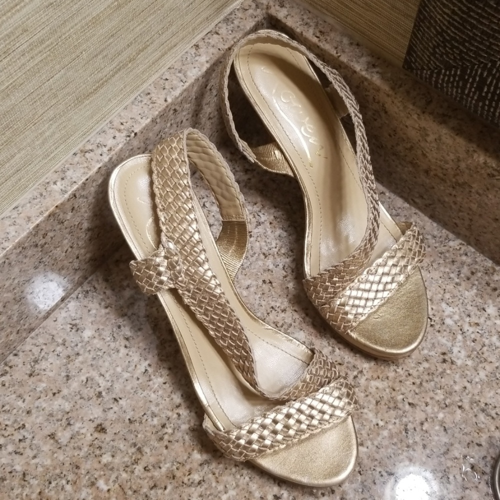 Rowen Shoes